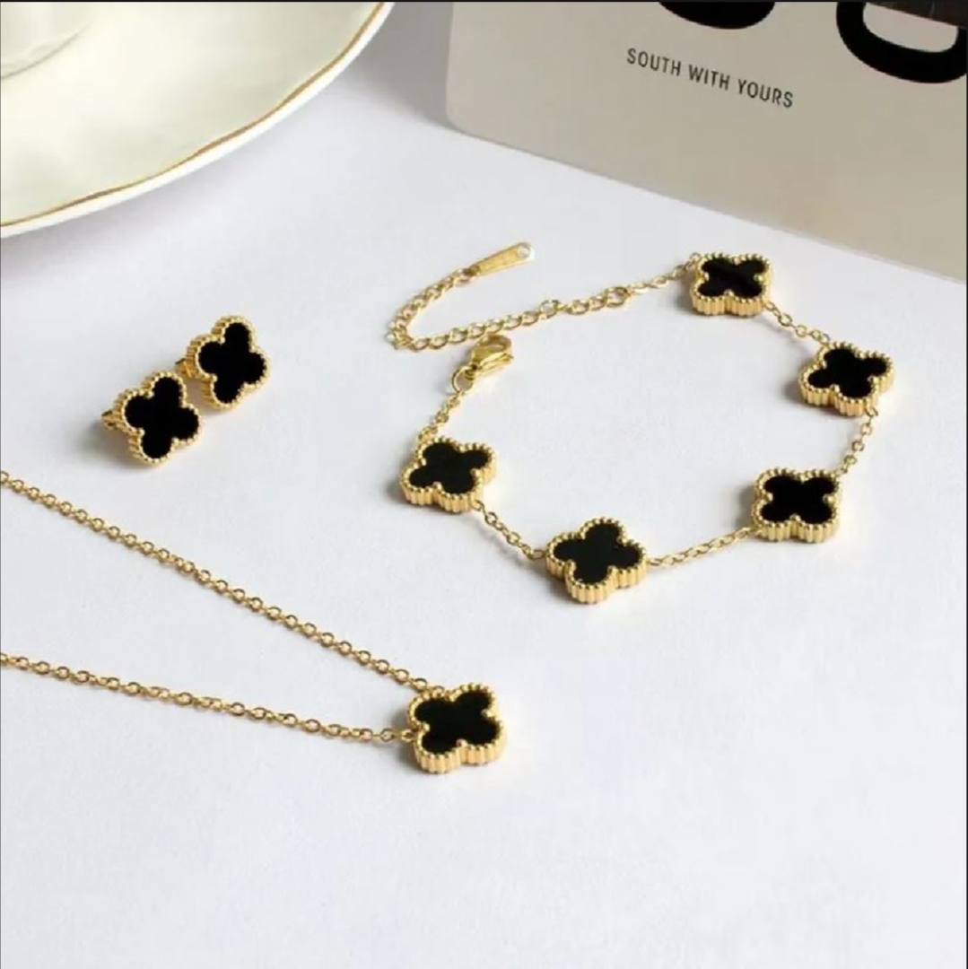 Black Clover Set