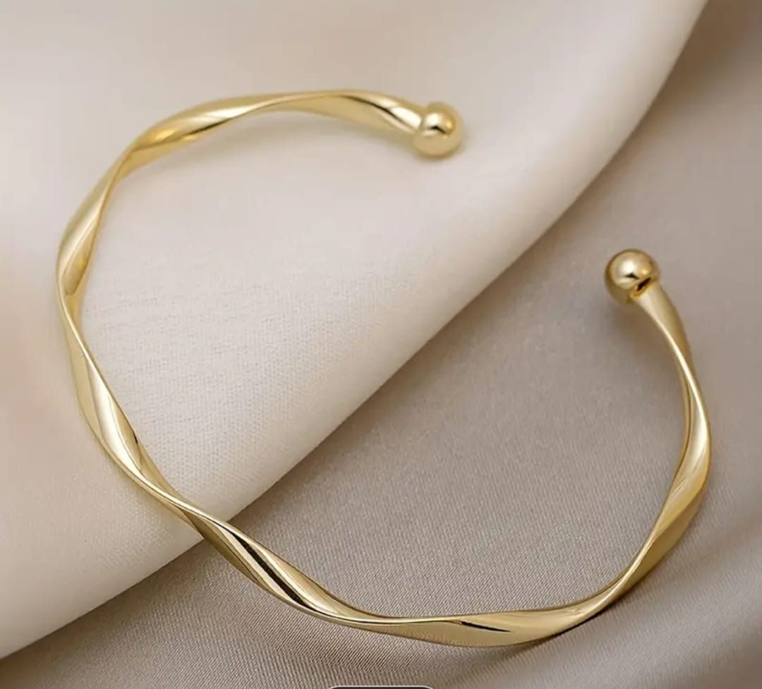 Minimalist ZIGZAG Handcuff