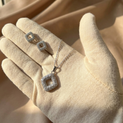 Silver Zircon hollow (Studs & Pendent set)